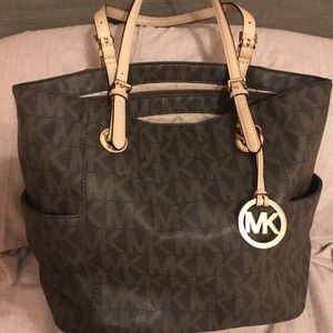 Michael Kors purse